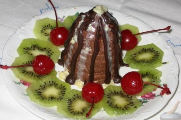 Mousse di frutta al cioccolato