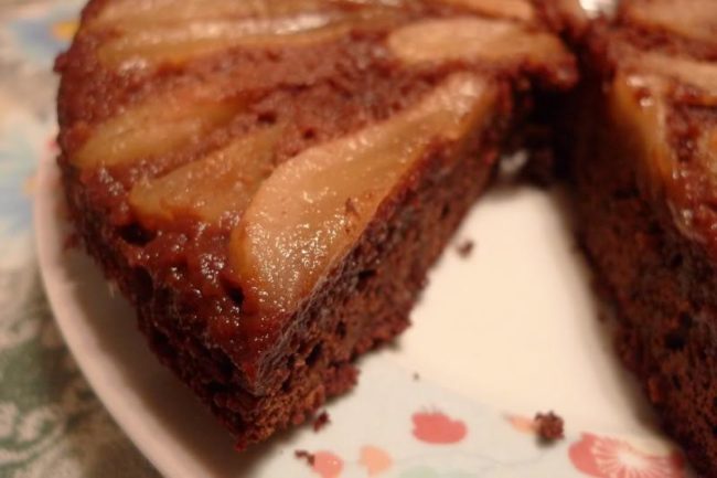 Torta al cioccolato e pere