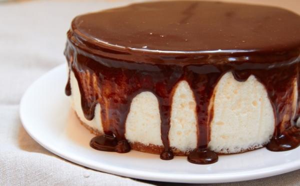 كعكة حليب الطيور