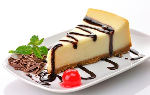 يمكن صنع كعكة الجبن من البسكويت الذي لا يحتاج إلى خبز.