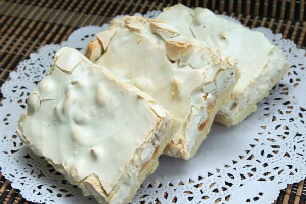 Pastís de nous de Varsòvia