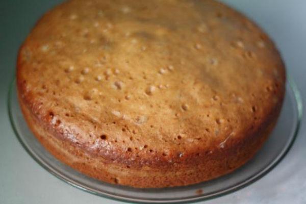 Pastís de gelatina en una olla de cocció lenta