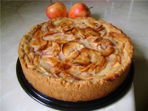 Un pastís de poma sencer de Tsvetàevski