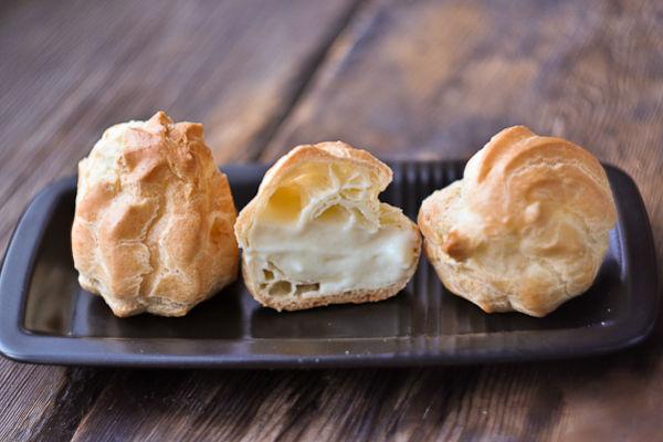 Crema pasticcera per profiteroles