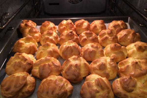 Ripieno di cagliata per profiteroles