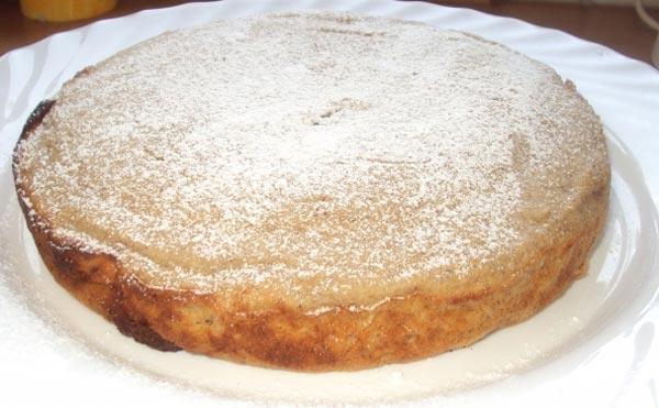 اليوم للحلوى - كعكة الموز الطازجة.