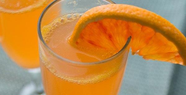 مشروب تونيك منعش لعيد ميلاد