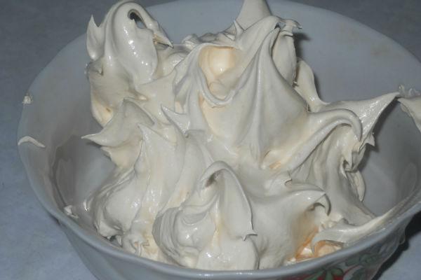 Crema de proteïnes per decorar pastissos 3