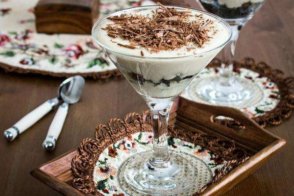 ของหวานใส่ลูกพรุนและช็อกโกแลต