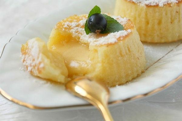 Magdalenes amb farcit de crema