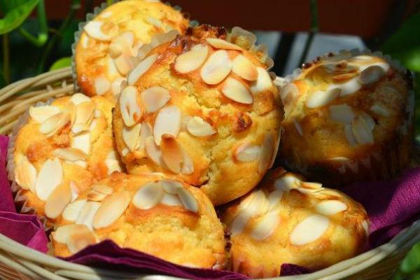 Magdalenes multicooker amb fruits secs