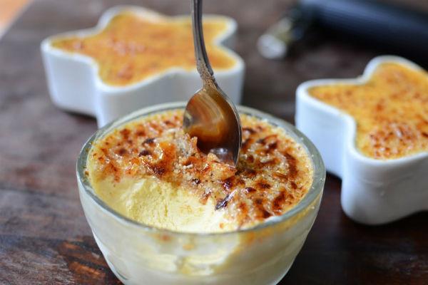 Gelat en una olla de cocció lenta amb glaçat