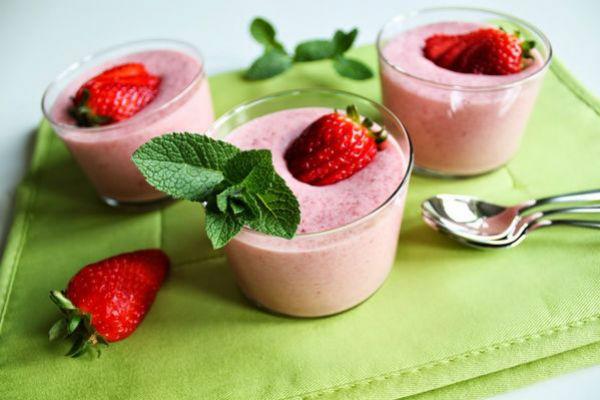 Mousse de sèmola amb nata
