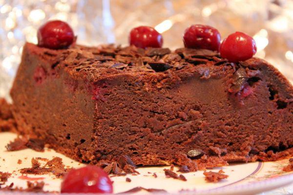 Pastís de xocolata amb cireres 2