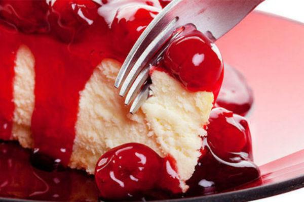 Recepta de pastís de formatge amb cireres