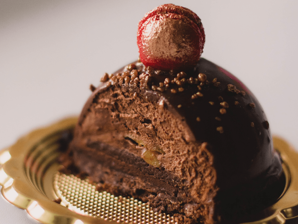 Com emmagatzemar pastissos de mousse a la nevera: fotos