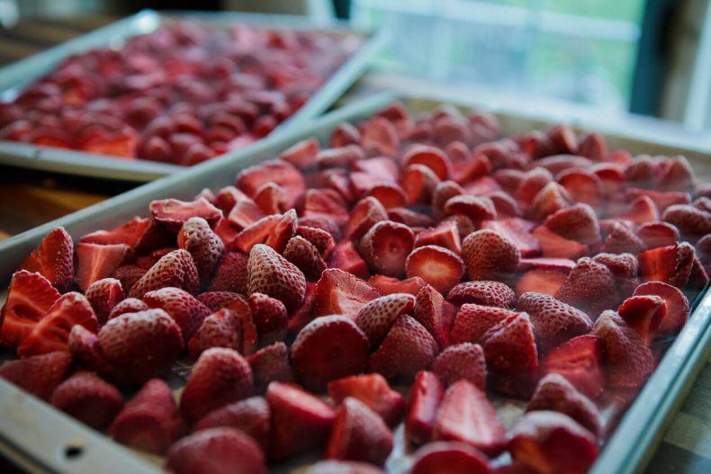 Altres opcions per conservar maduixes fresques: congelació - foto