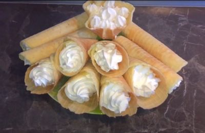 كريمة لفائف الويفر - صورة