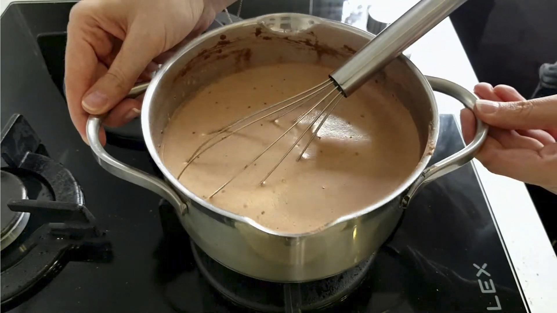 وصفة - كريمة الشوكولاتة للإكلير - الخطوة 6