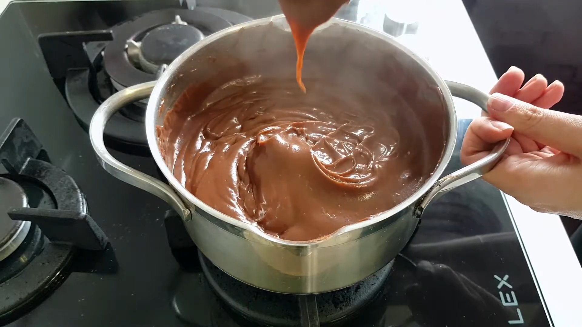 وصفة - كريمة الشوكولاتة للإكلير - الخطوة 8