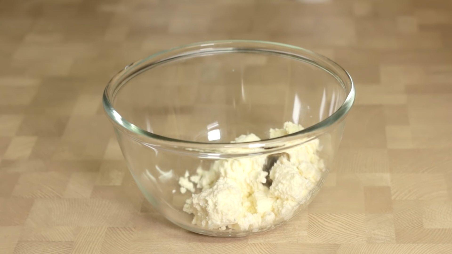 Recepta - Crema de mató per a pastís Napoleó - Pas 1