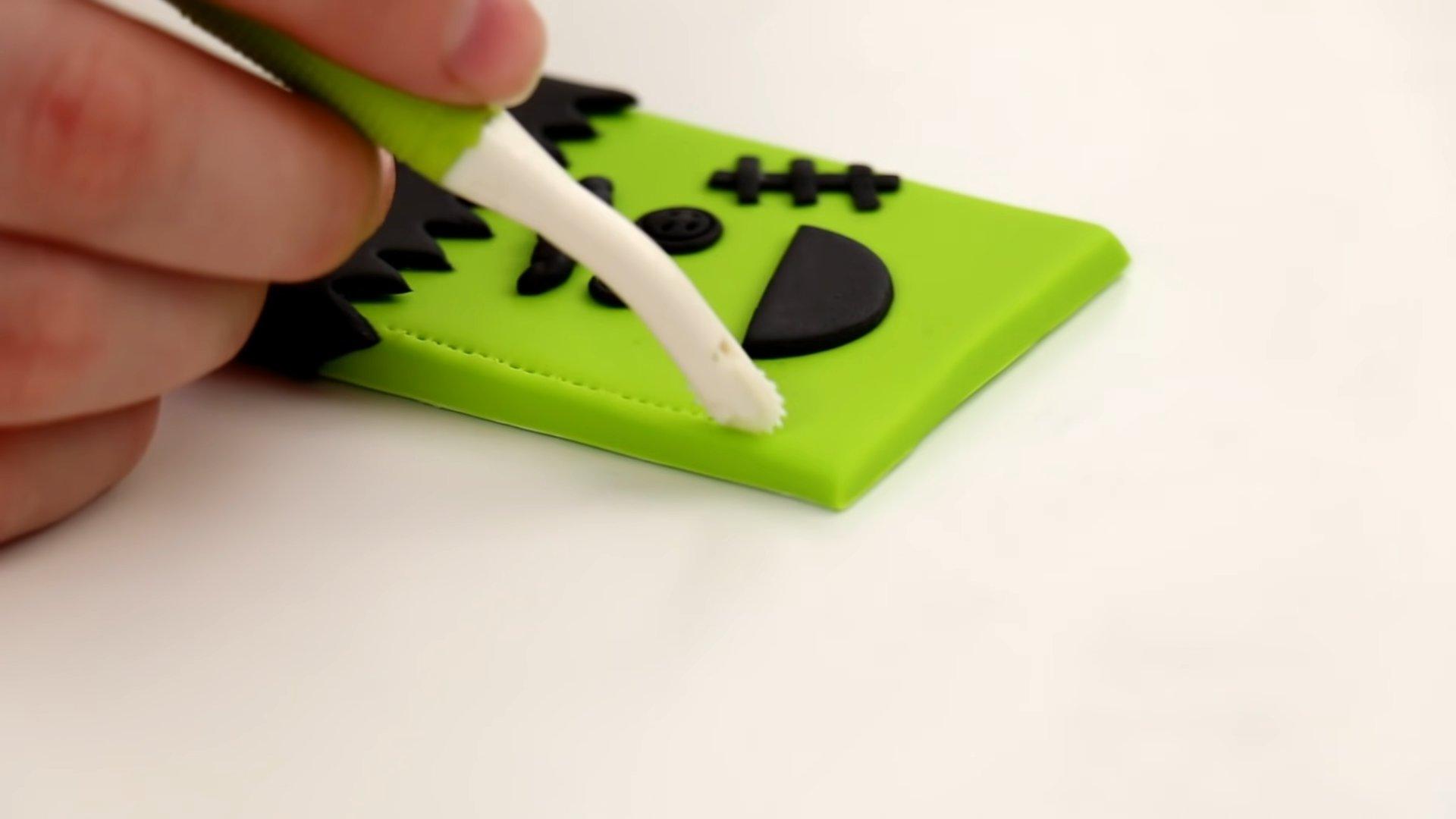 Ricetta - Torta di Halloween per bambini - Fase 5-1