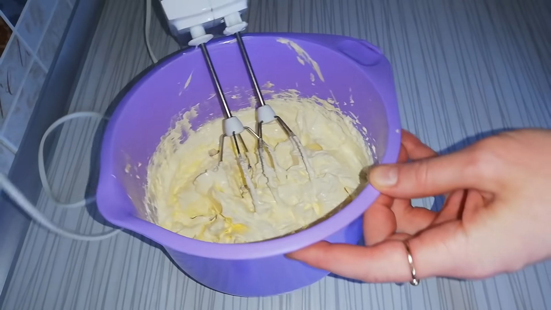 وصفة - آيس كريم كثيف لتسوية الكيك - الخطوة 6-2