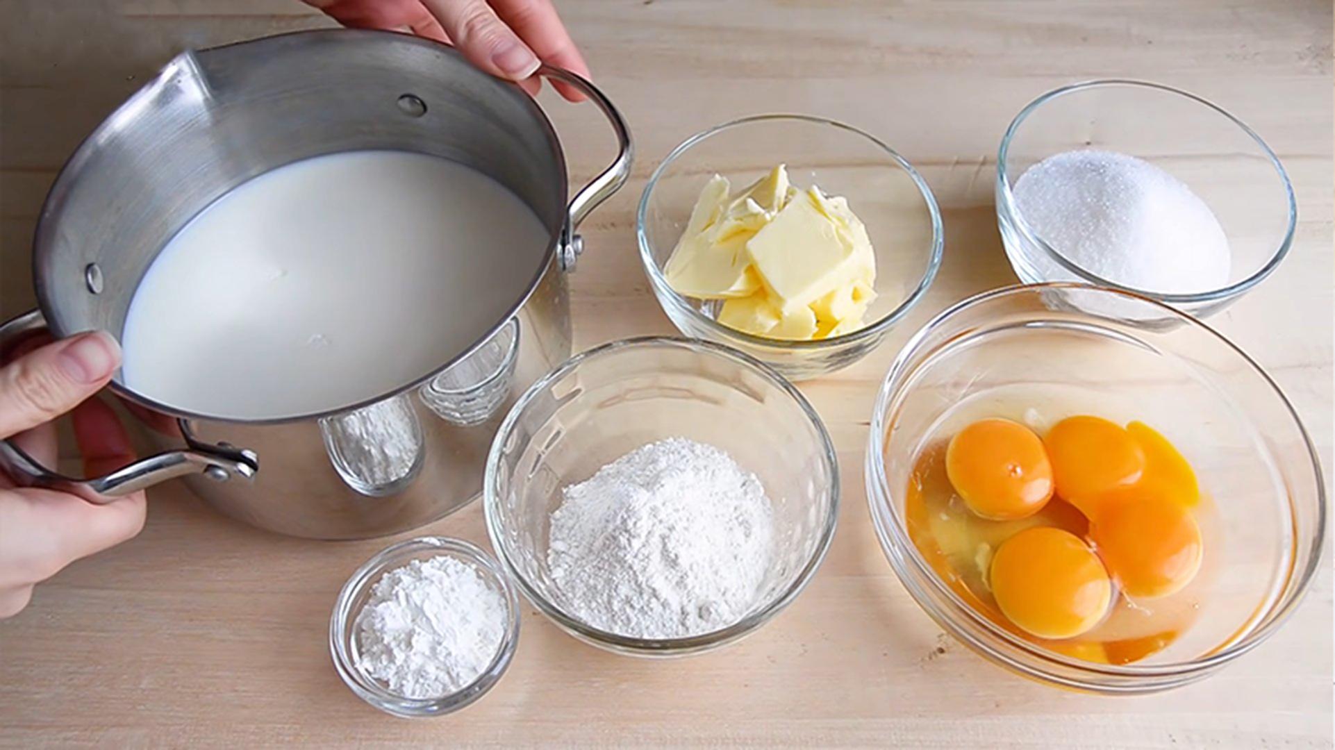 Recepta de crema anglesa per a Napoleó: pas 1