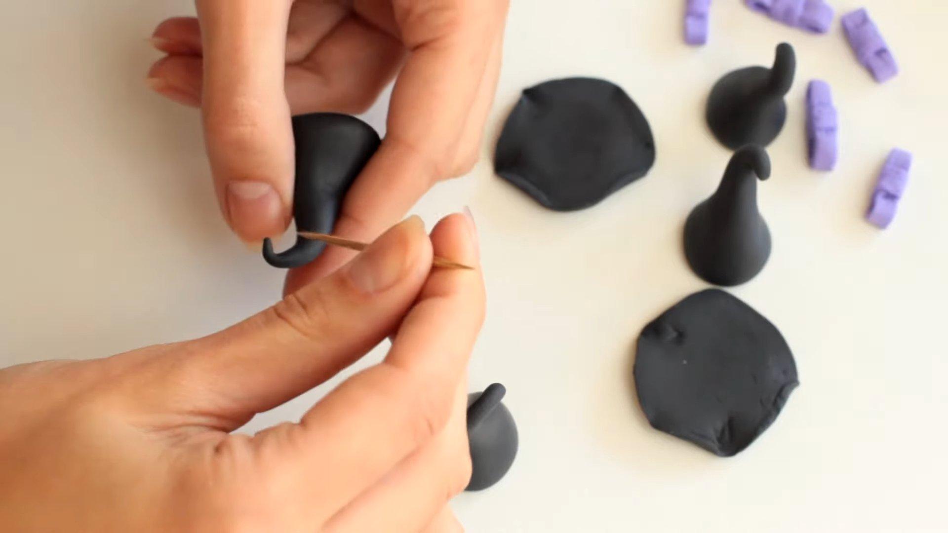 وصفة كب كيك قبعة الساحرة - الخطوة 11-1