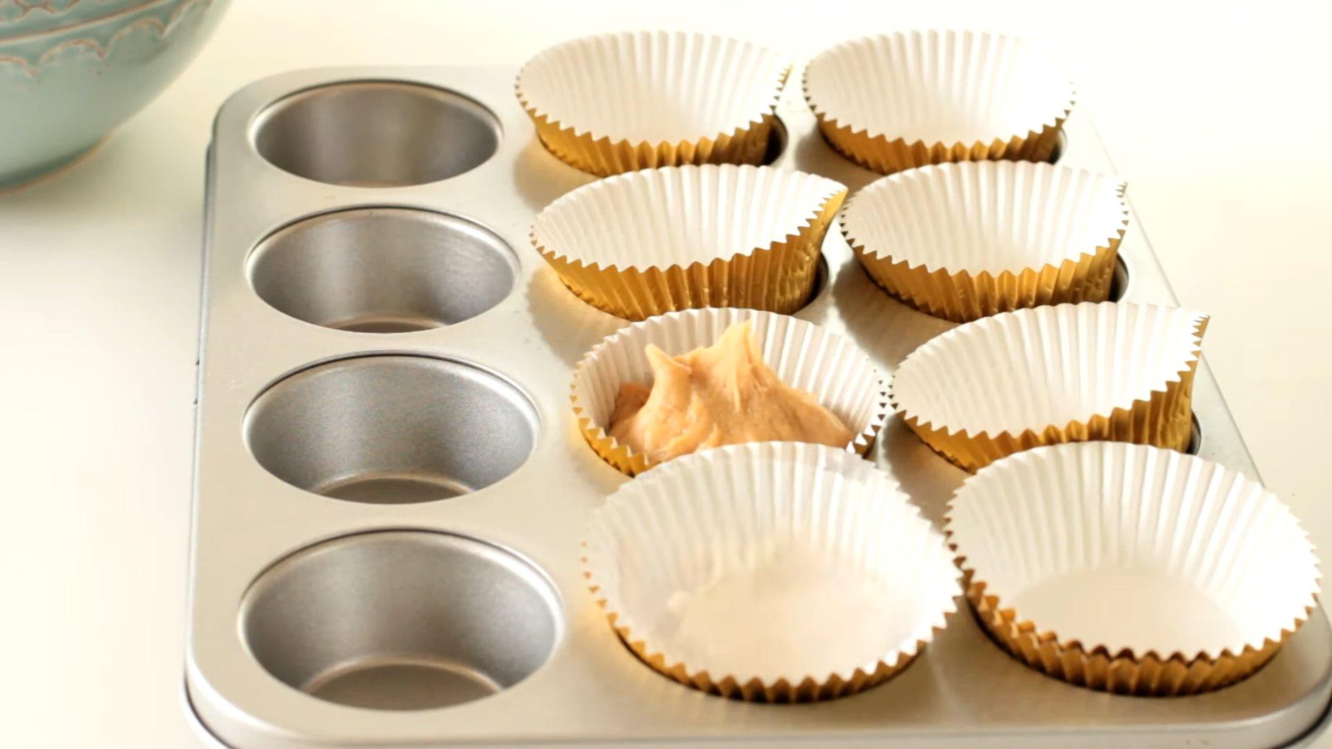 وصفة كب كيك قبعة الساحرة - الخطوة 6