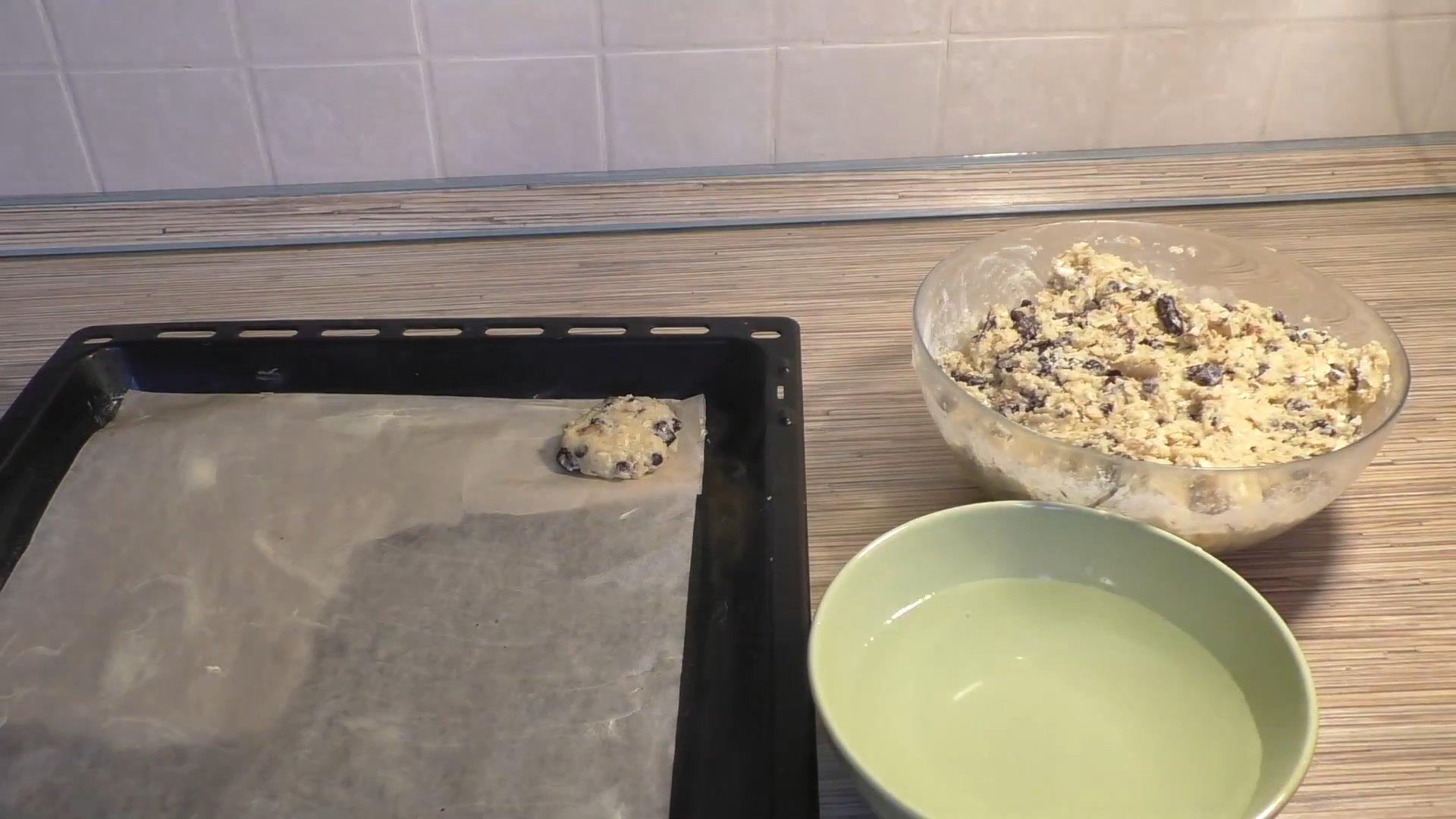 Recette - Délicieux biscuits à l'avoine aux noix et aux raisins secs - Étape 5-2