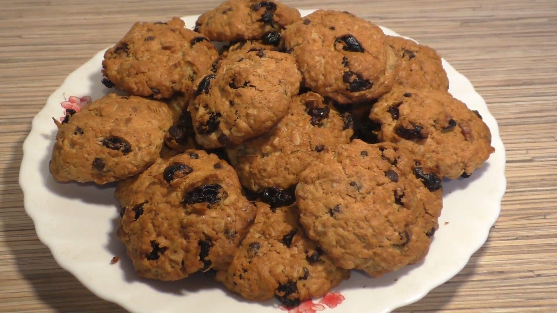 Recette - Délicieux biscuits à l'avoine aux noix et aux raisins secs - Étape 7