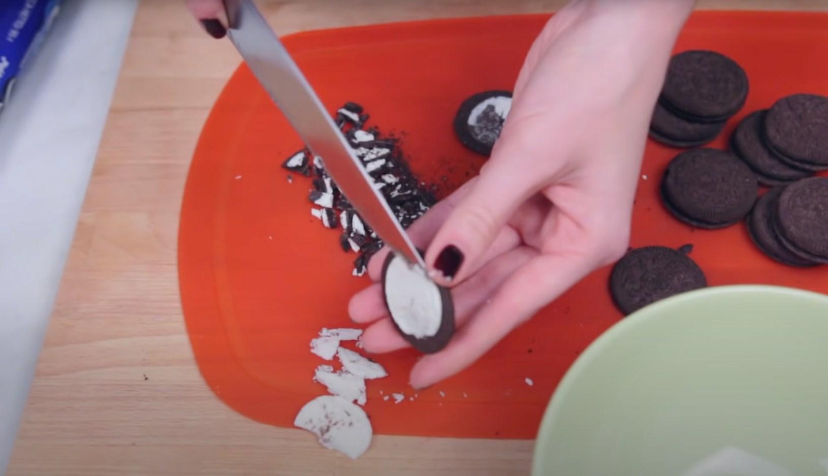 Opskrift - Chokolade Halloween "Graves" - Trin 4-2