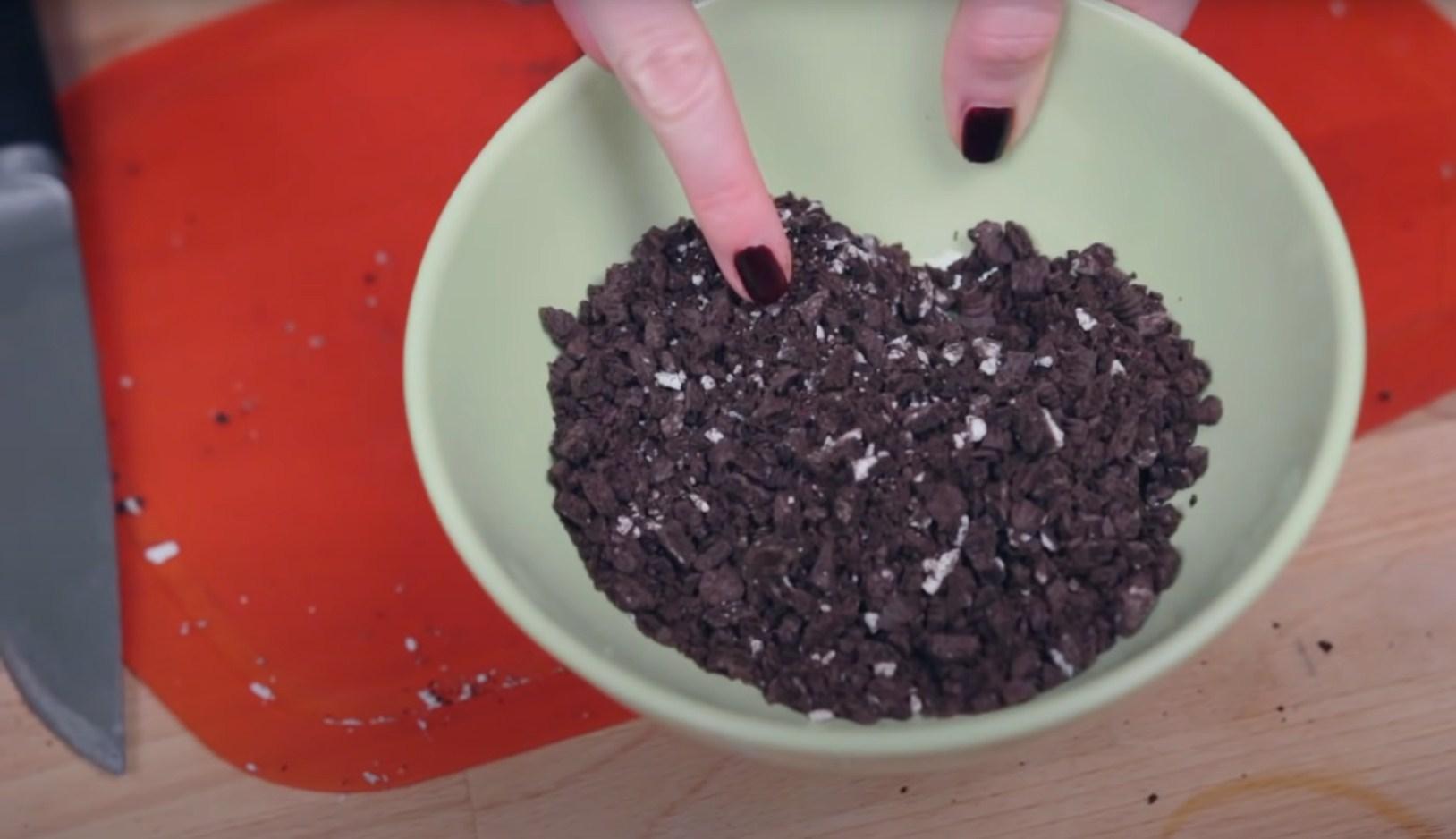 Opskrift - Chokolade Halloween "Graves" - Trin 4-3