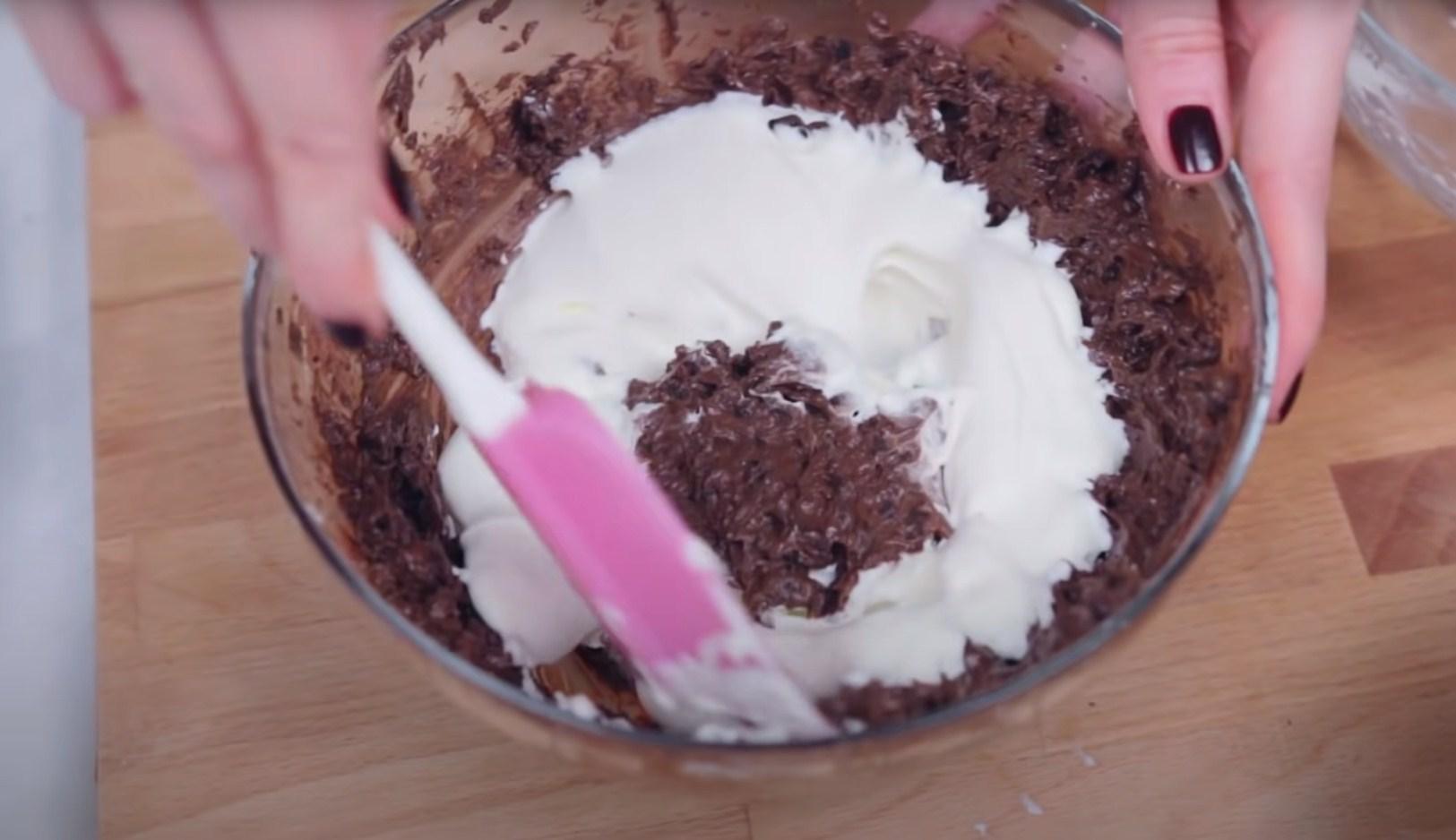 Opskrift - Chokolade Halloween "Graves" - Trin 9-2