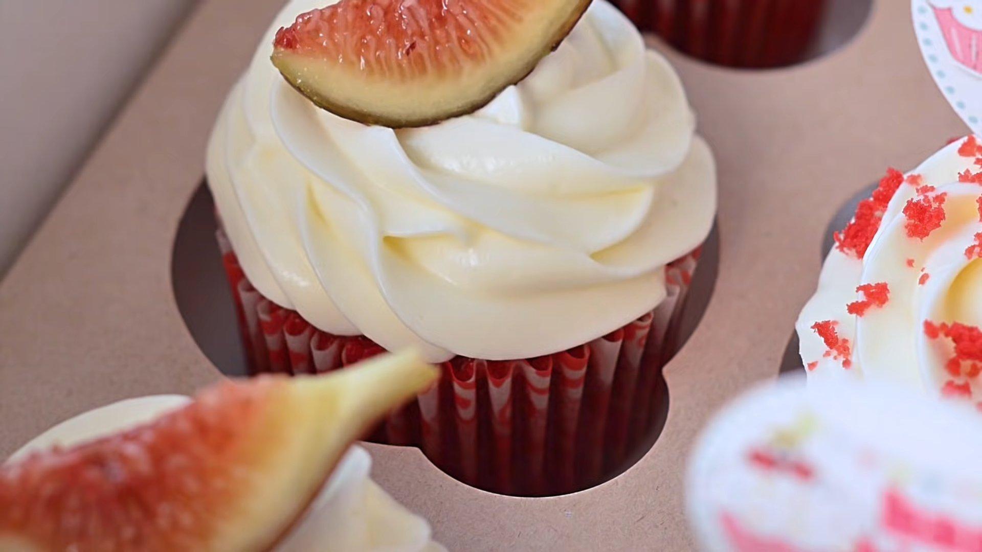 وصفة - تزيين الكيك بكريمة الزبدة - الخطوة 8