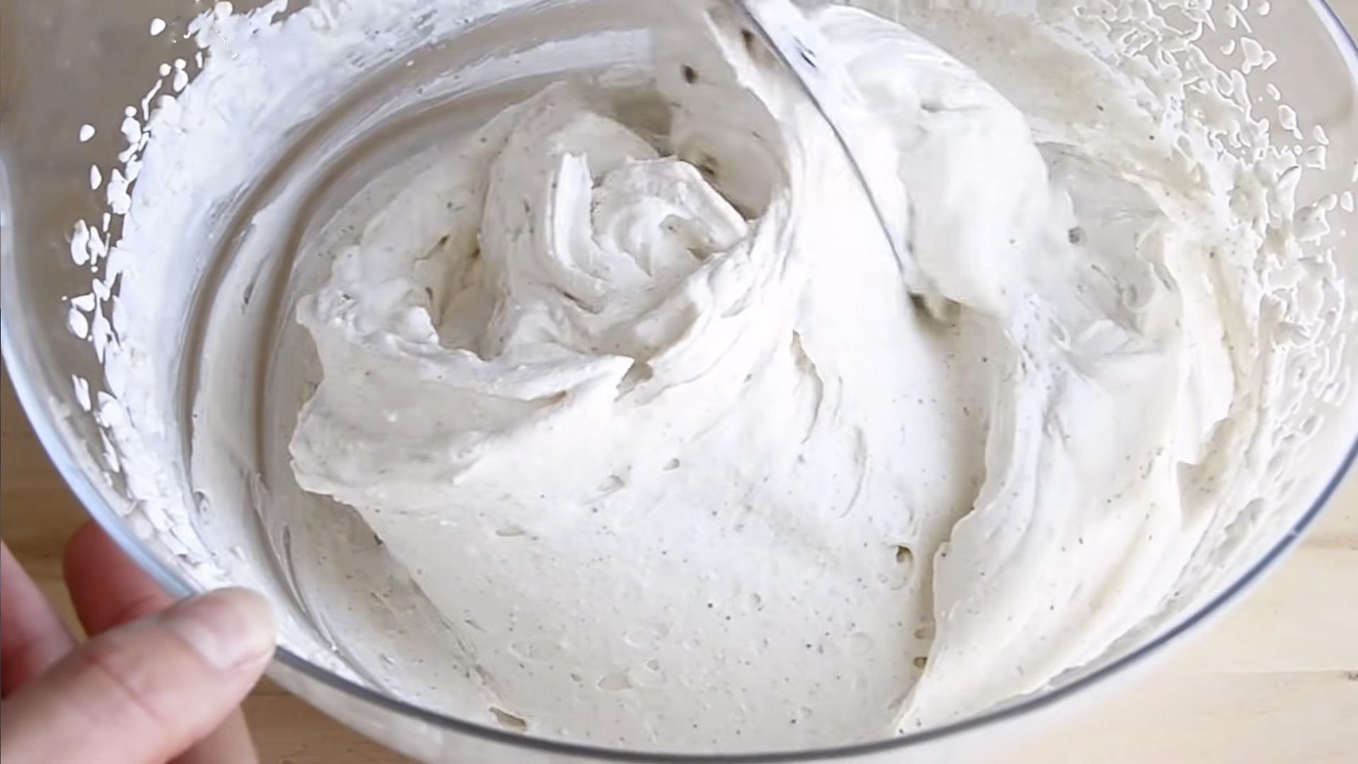 وصفة - كريمة اللبن الرائب للإكلير - الخطوة 9