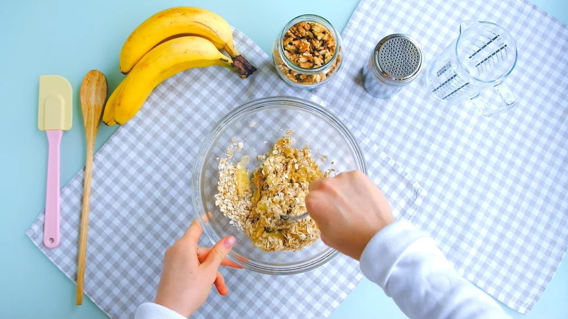 Recette - Biscuits diététiques à l'avoine et à la banane - Étape 3-2