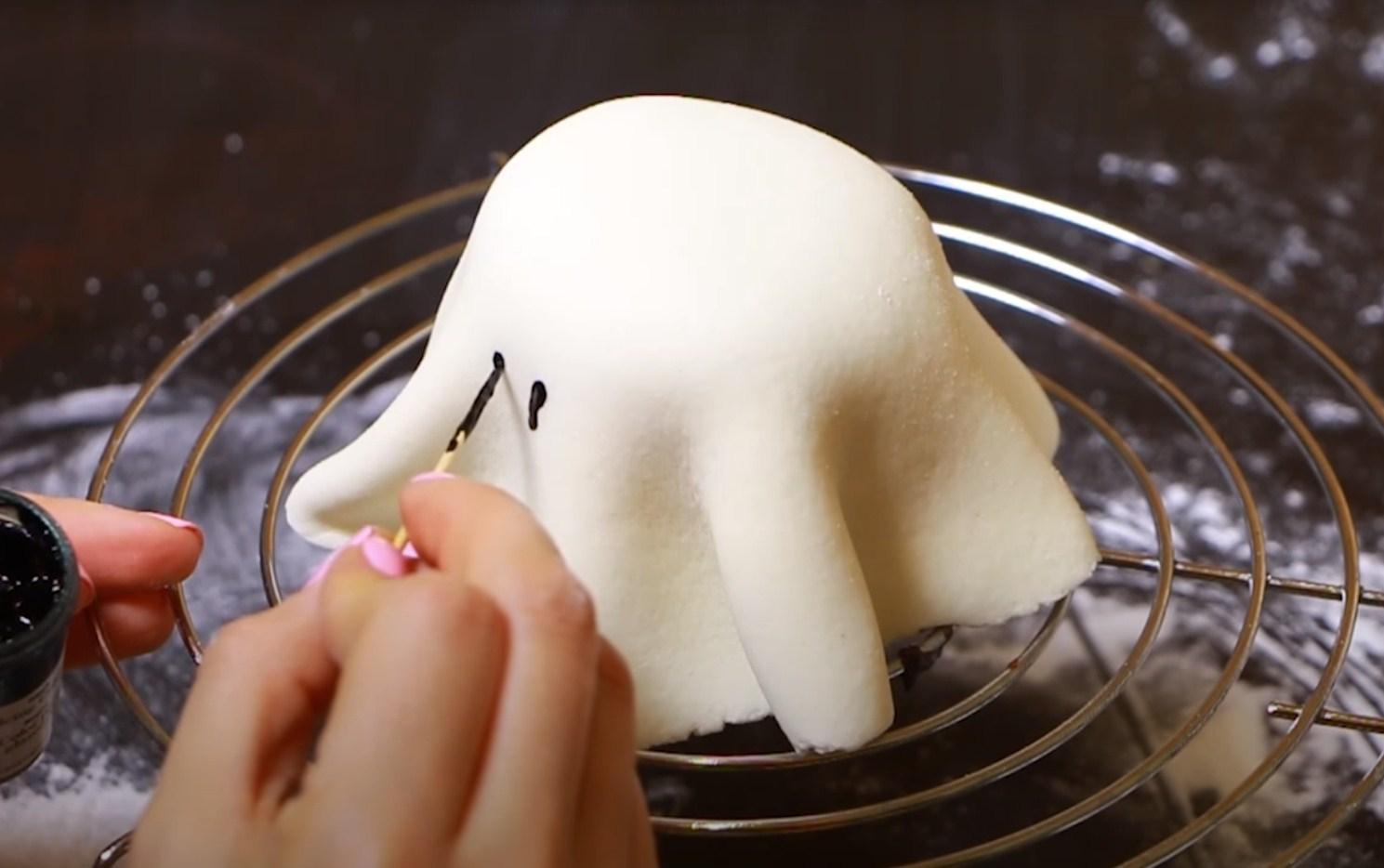 Opskrift - Spøgelseskage - Trin 17