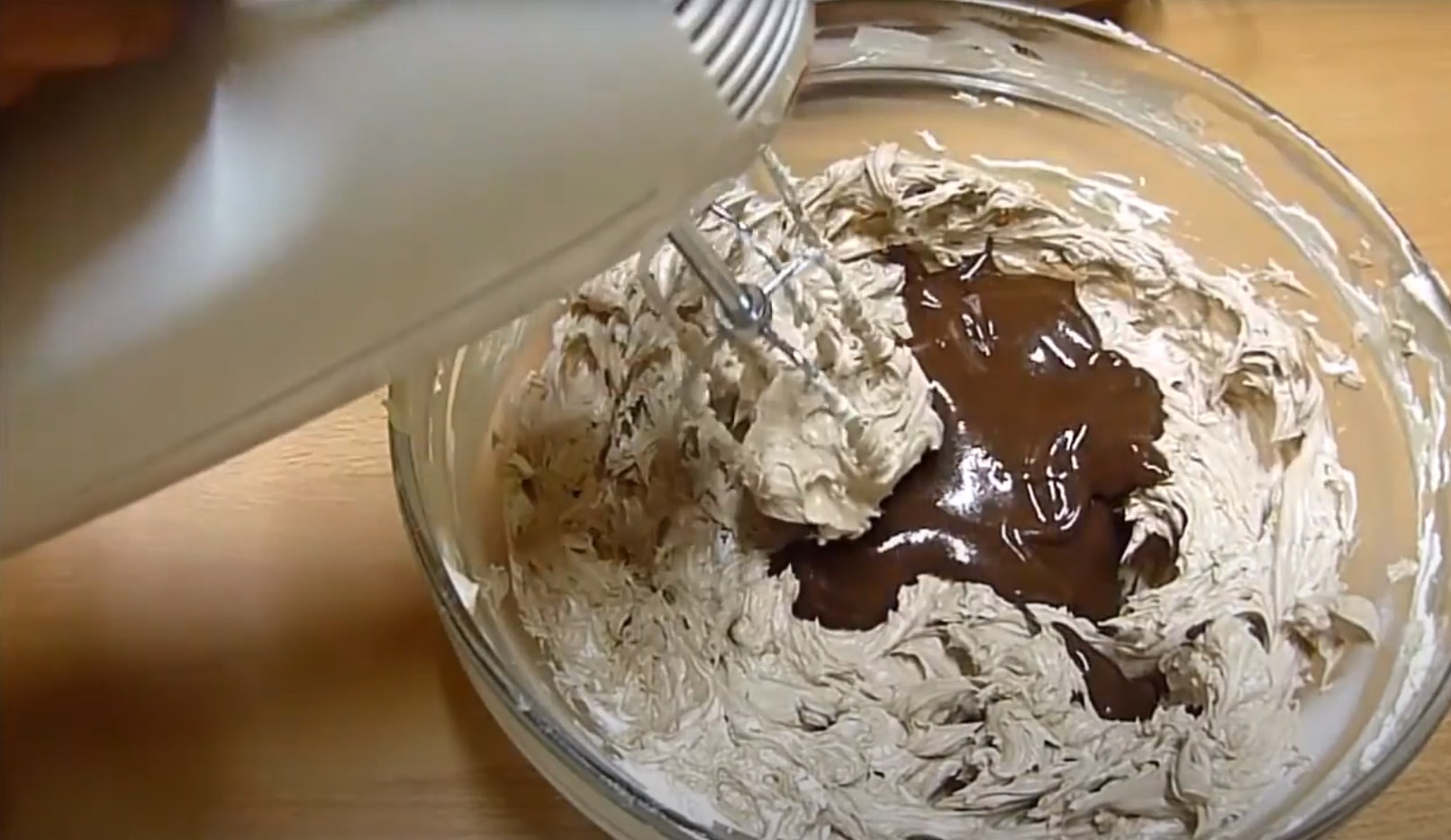 Rezept – Charlotte-Creme für Biskuitkuchen – Schritt 8-2