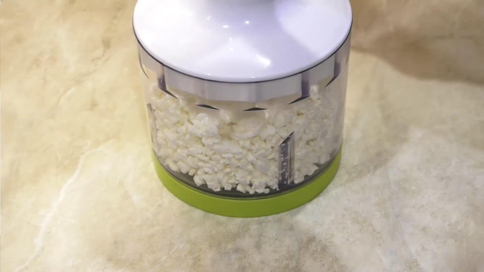 Opskrift - Flødeostfrosting til cupcakes - Trin 3-1