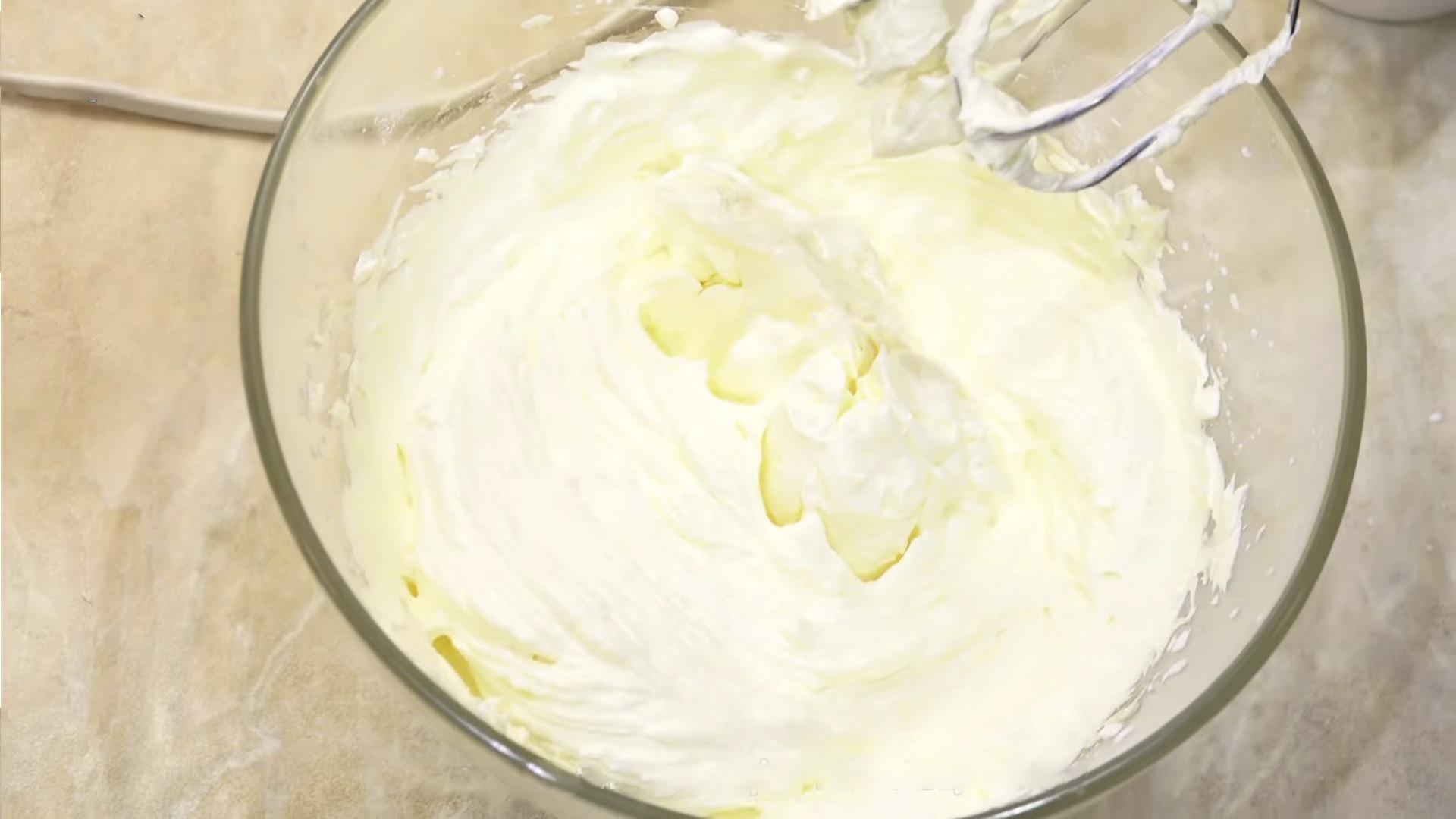 Opskrift - Flødeostfrosting til cupcakes - Trin 7-2