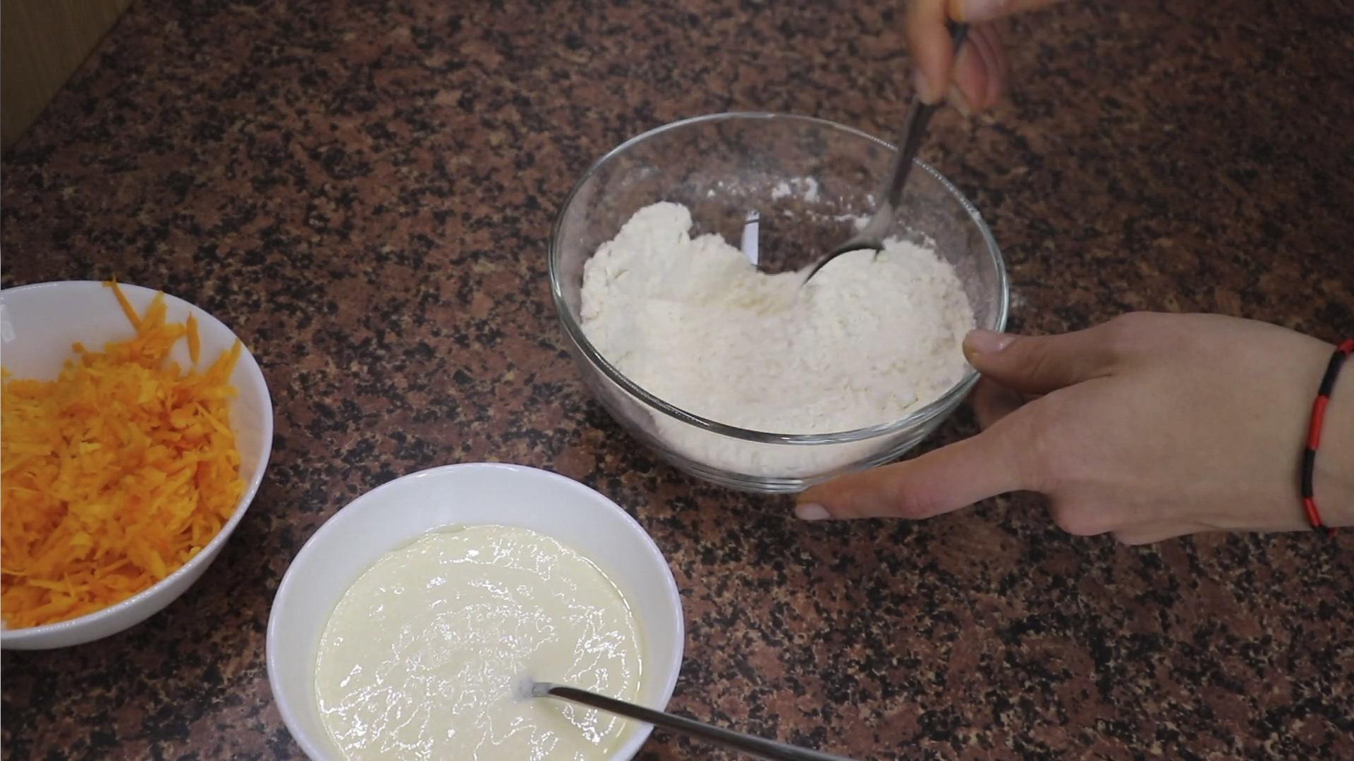 وصفة كب كيك اليقطين على شكل مومياء - الخطوة 4-2