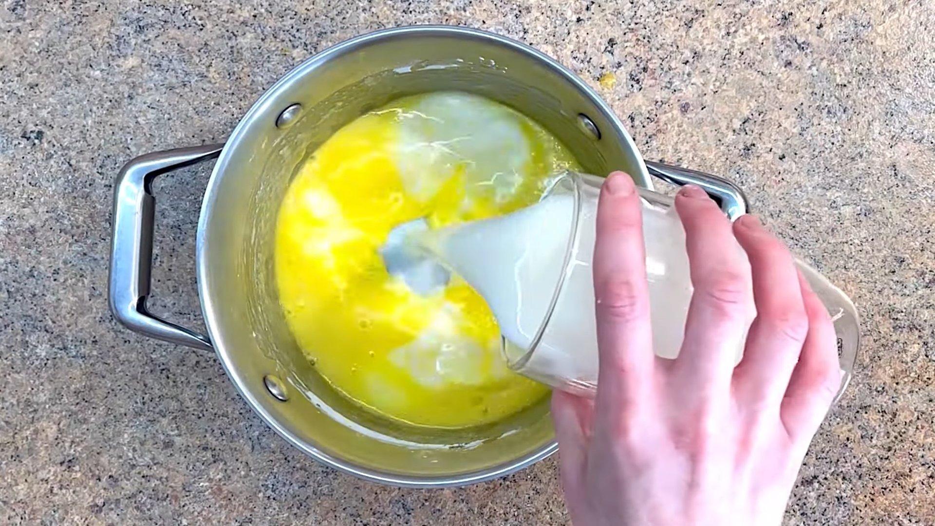 وصفة - كريمة الإكلير بالحليب المكثف - الخطوة 4