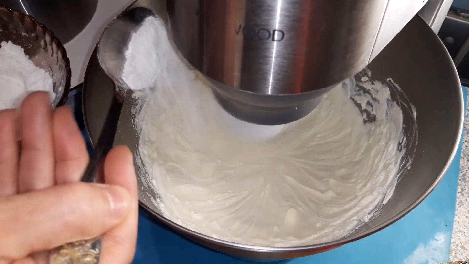 Ricetta - Panna acida con gelatina - Fase 6