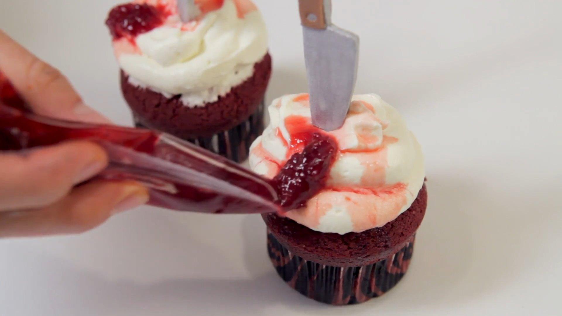 وصفة - كب كيك السكاكين المخيفة - الخطوة 6