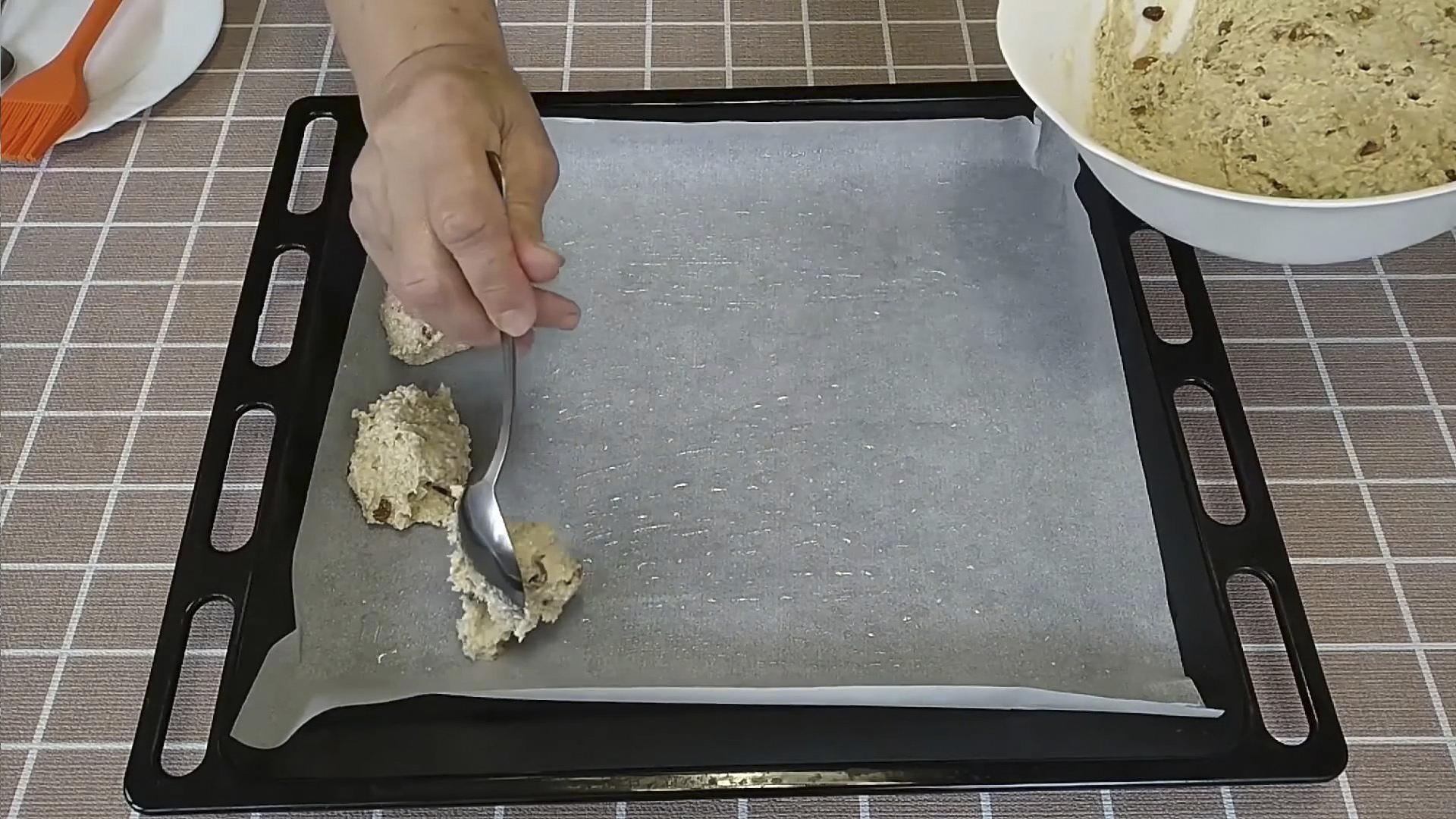 Recette - Délicieux biscuits à l'avoine avec du kéfir et des raisins secs - Étape 9-1