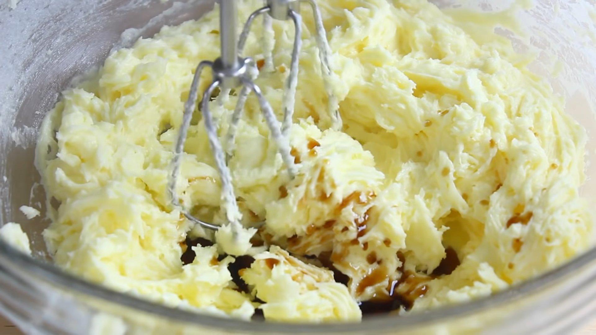 وصفة - كعكات الأشباح - الخطوة 1