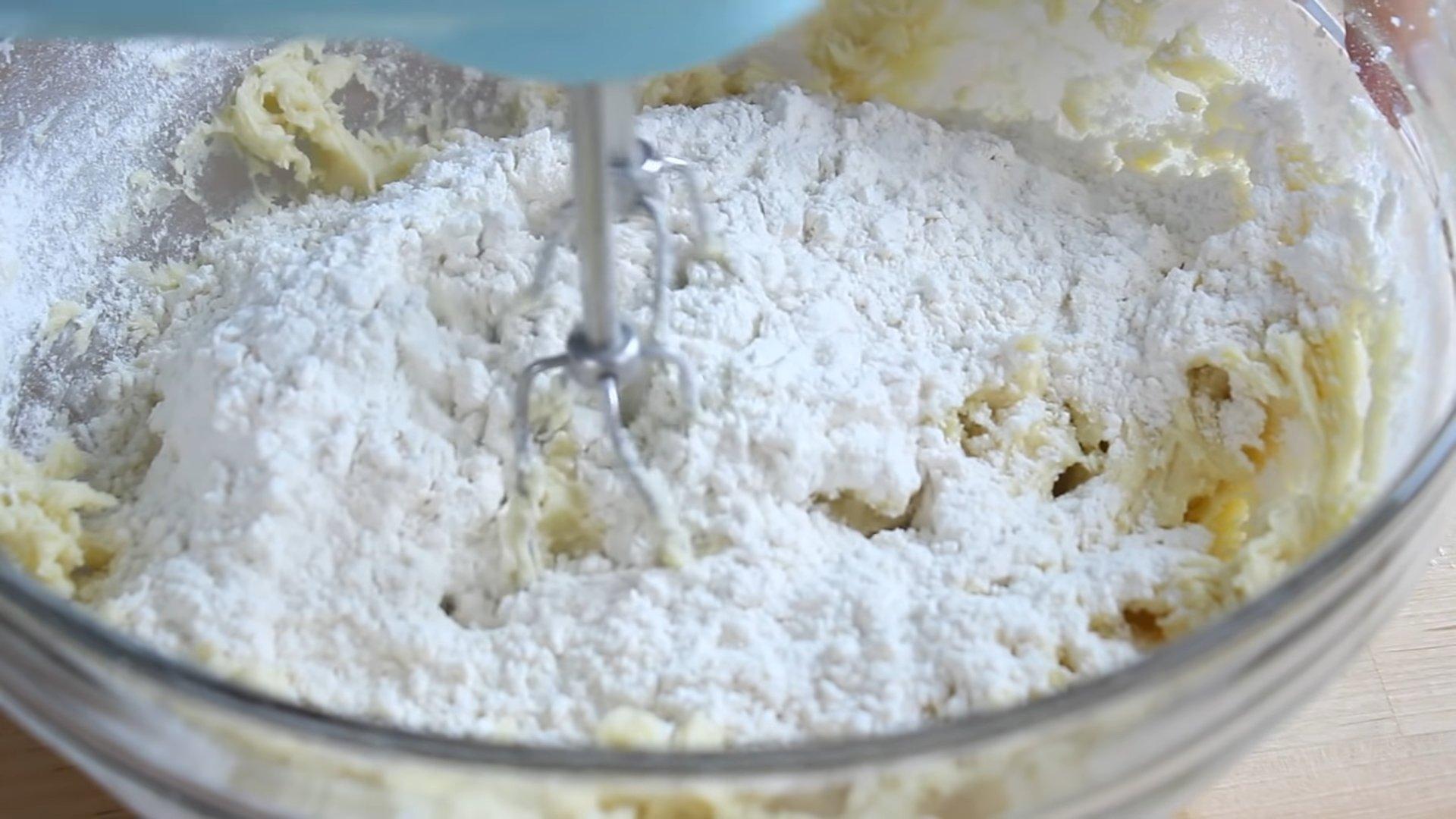 وصفة - كعكات الأشباح - الخطوة 3