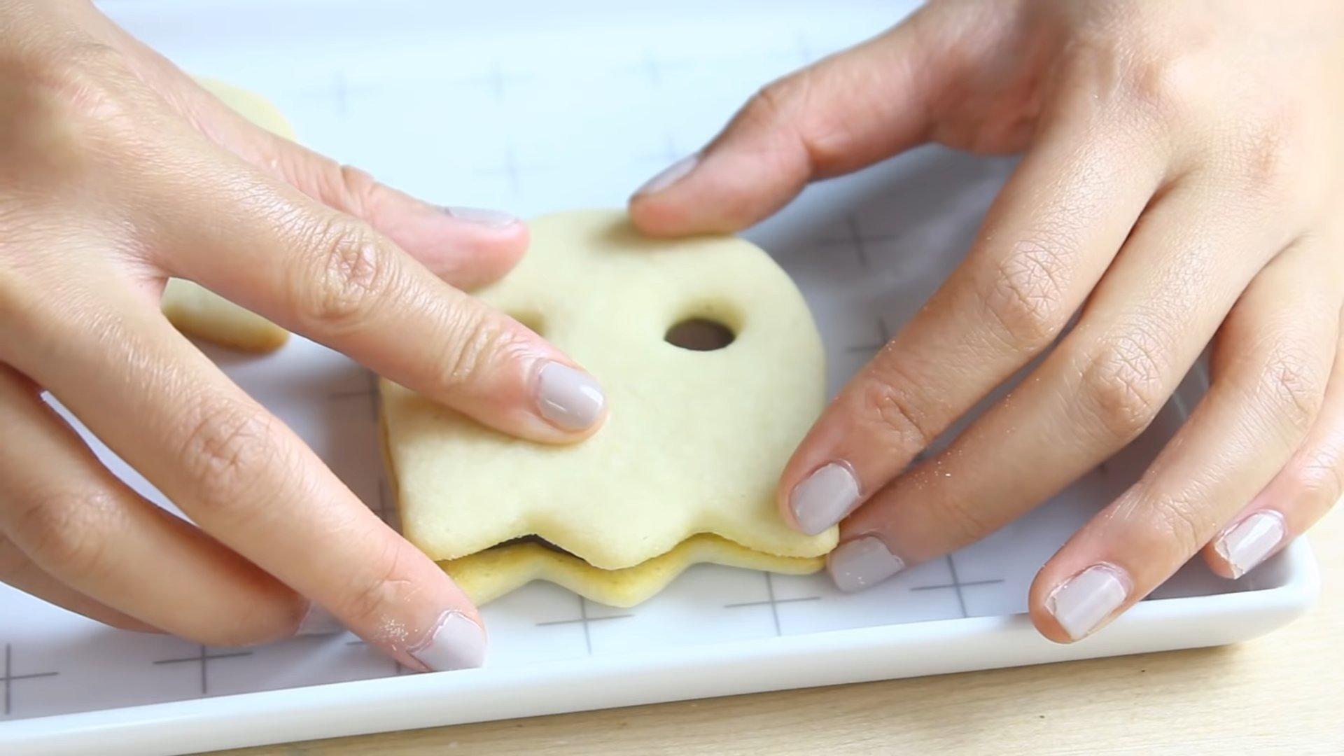 وصفة - كعكات الأشباح - الخطوة 9-2